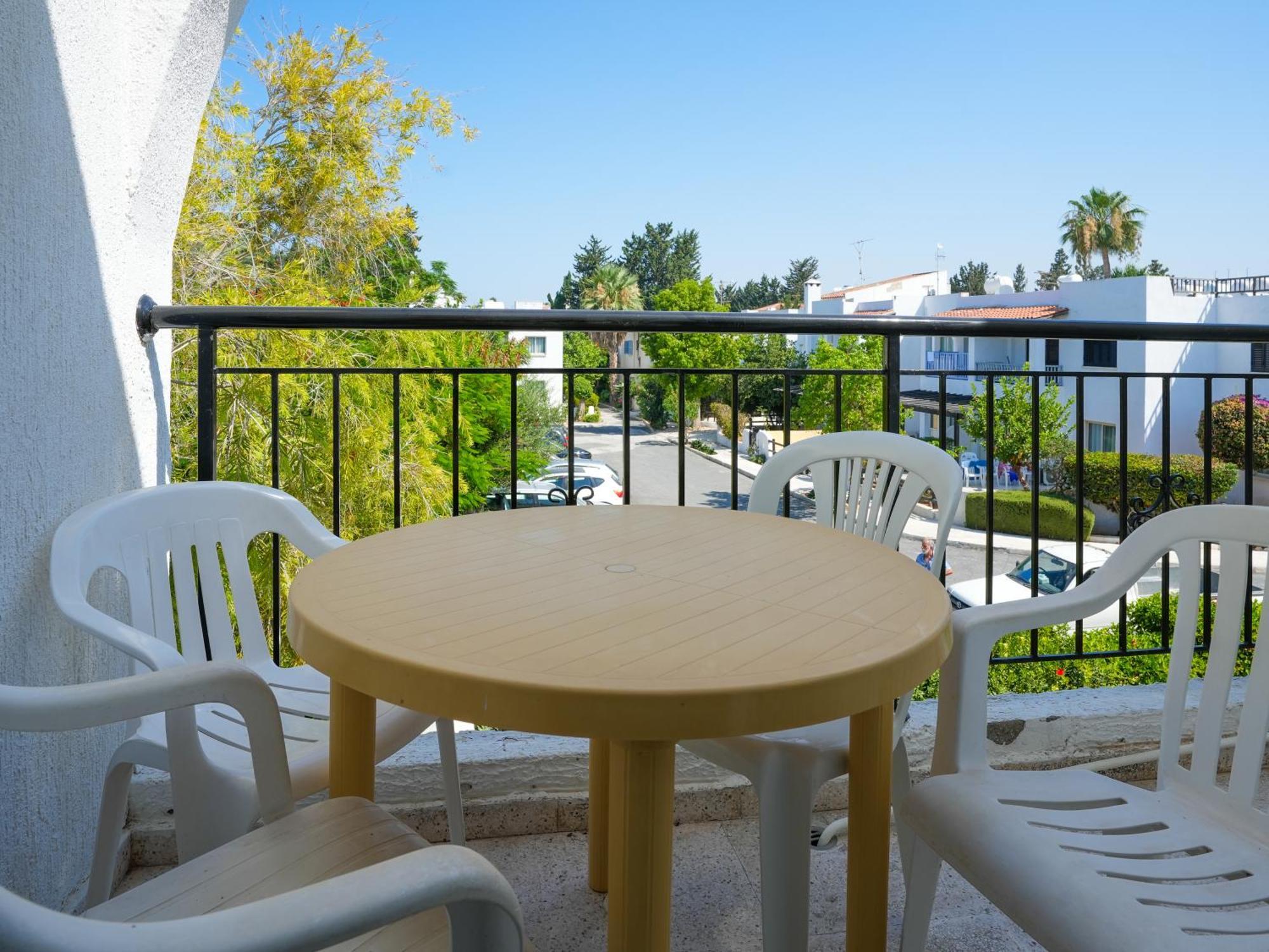 Resitour - Paphos Gardens公寓 外观 照片